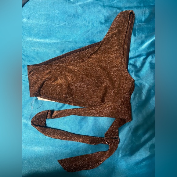 Fashion Q| Sparkly One Shoulder Crop Top - Picture 2 of 3